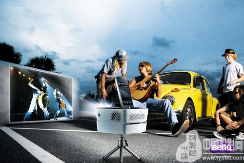 �Ƅ�ͶӰ�r��  �S�r�혷����������BenQ�Ƴ�GP2΢ͶӰ��Ʒ  ֧��iPhone/iPod���弴Ͷ